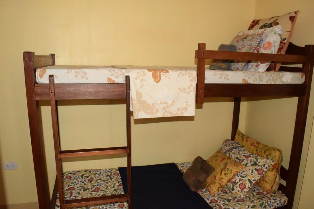 The Saint Joseph Residential Suites Lucena Bilik gambar